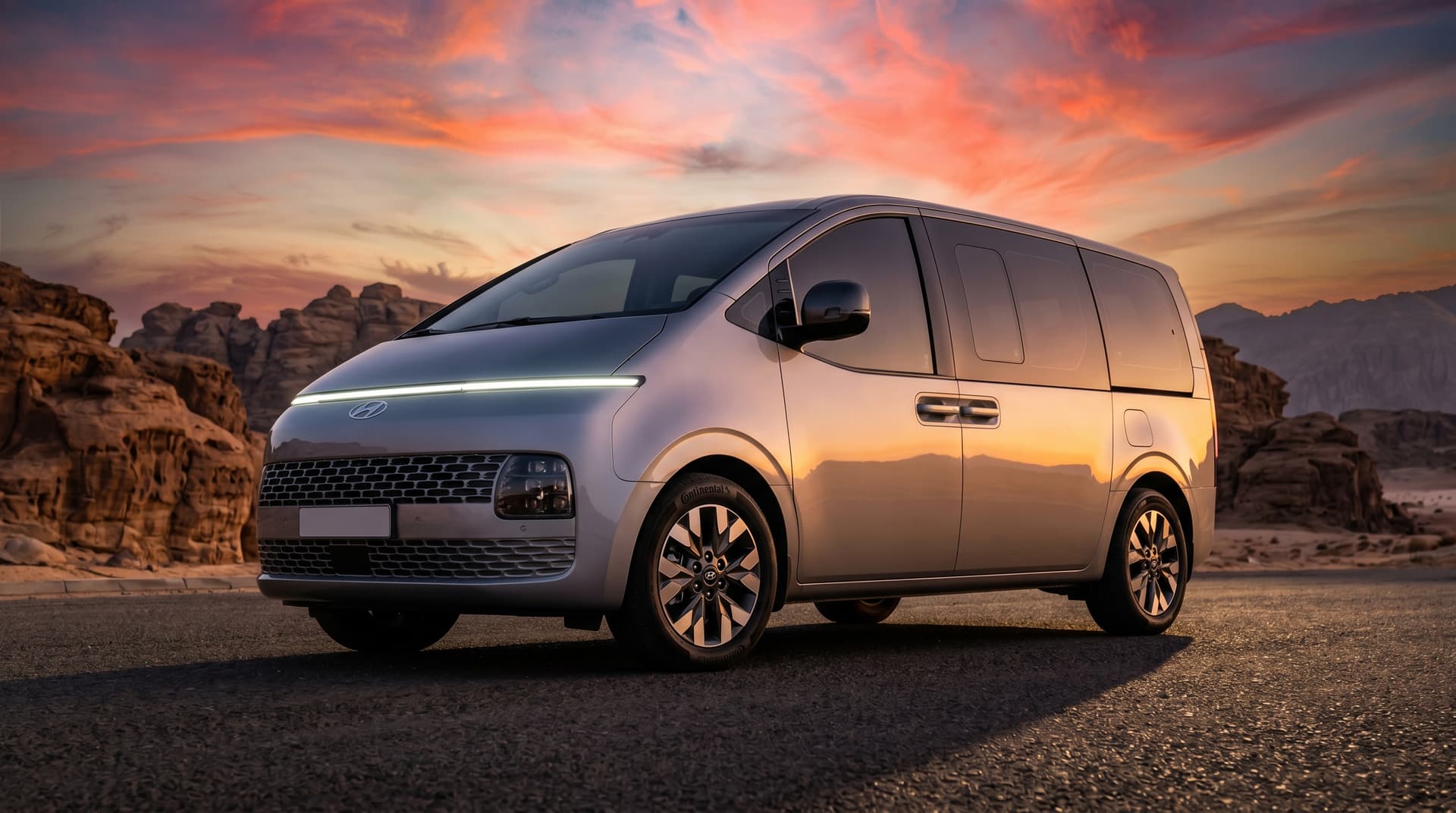 Hyundai Staria 2026 Premium People Mover